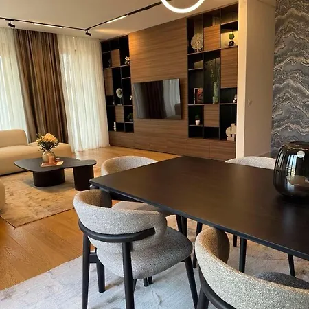 Landmark Premium Lux